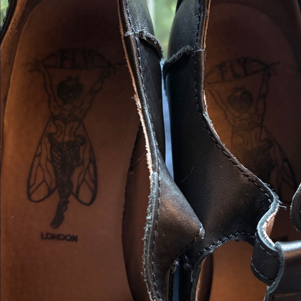 Fly London Acer138 Pumps - Picture 10 of 11